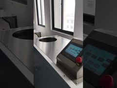 Rebarbação e separação à máquina